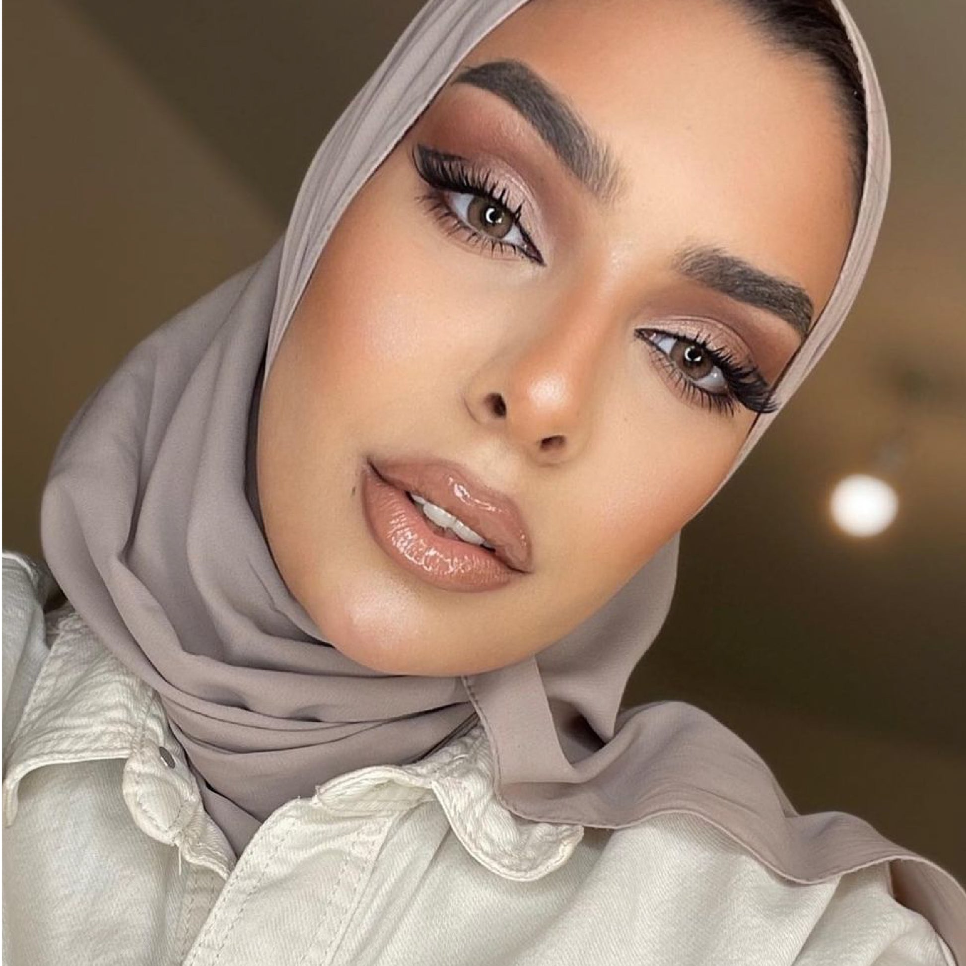 @makeup_by_isra | Brown Eyes with Sandstone Lenses