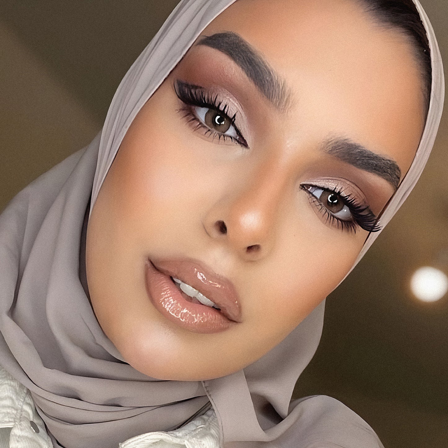 @makeup_by_isra | Brown Eyes with Sandstone Lenses